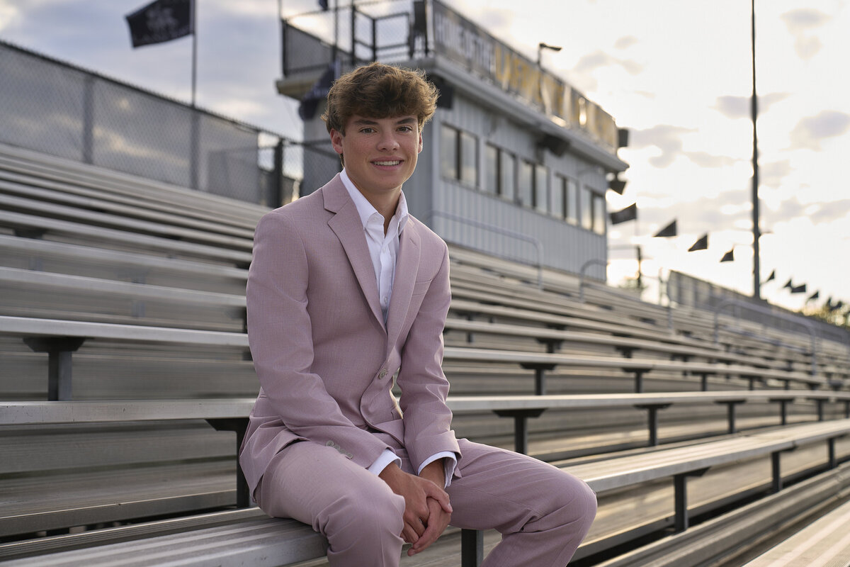 St. Louis senior photographer. senior guy soccer photos. Blanca Parciak Photography _58 (6)