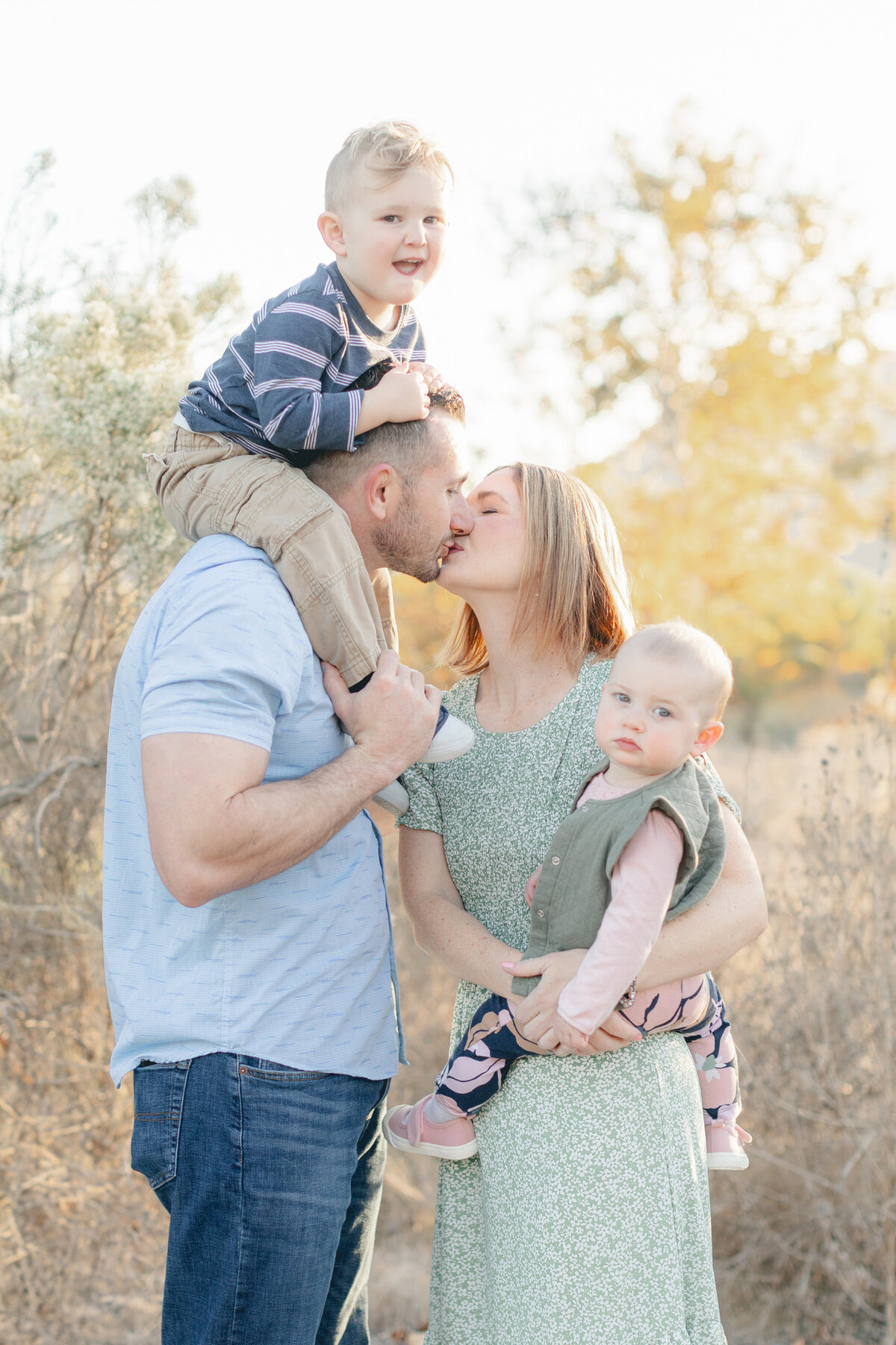 Family-of-Four-Posing-Idea