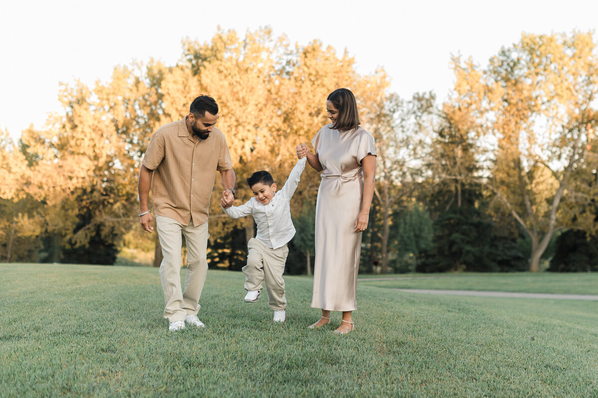 Edmonton-Family-Photographer-15