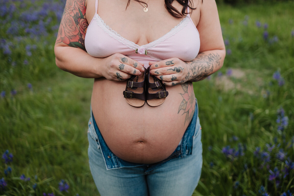 Hillary Maternity_Megan Maundrell Photography Inc (13 of 34)