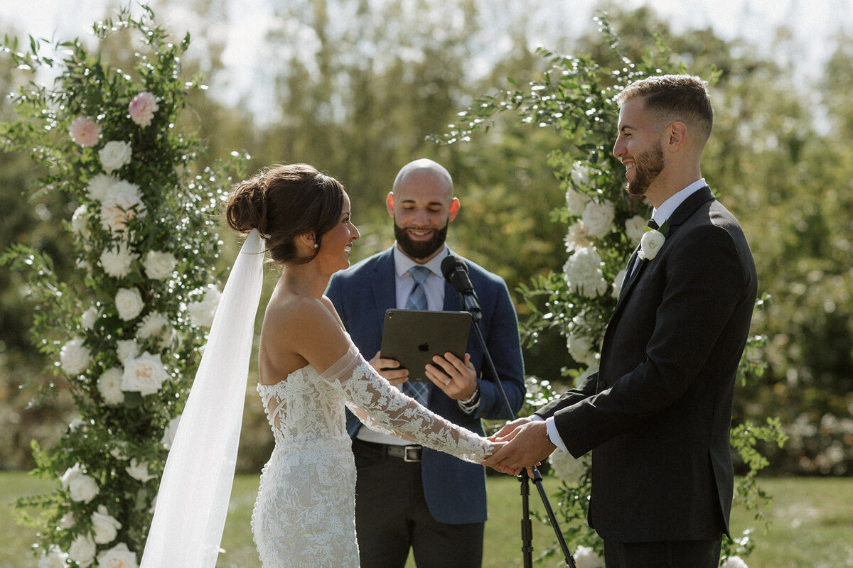 mustard seed gardens indy indianapolis noblesville indiana wedding photographer bellagio florals something blue stylists-41