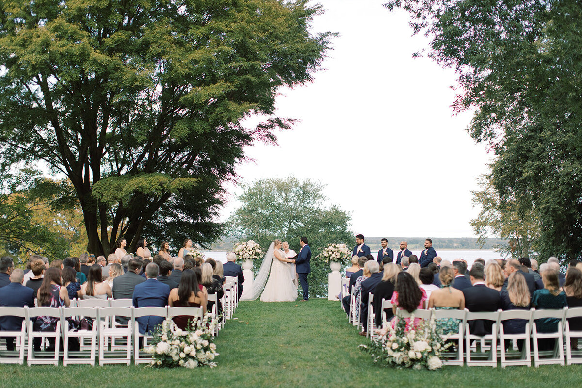 Glen Manor Wedding Ceremony - Cru and Co