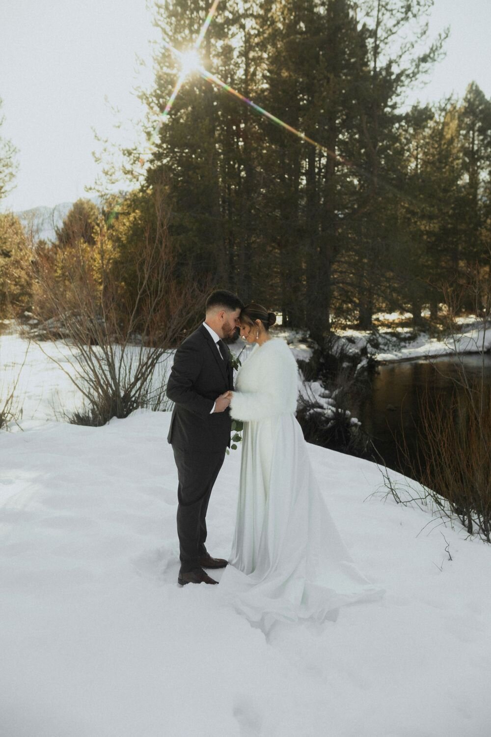 Eduina__Nelly_Lake_Tahoe_Winter_Elopement-3-9bb6aea2-1000