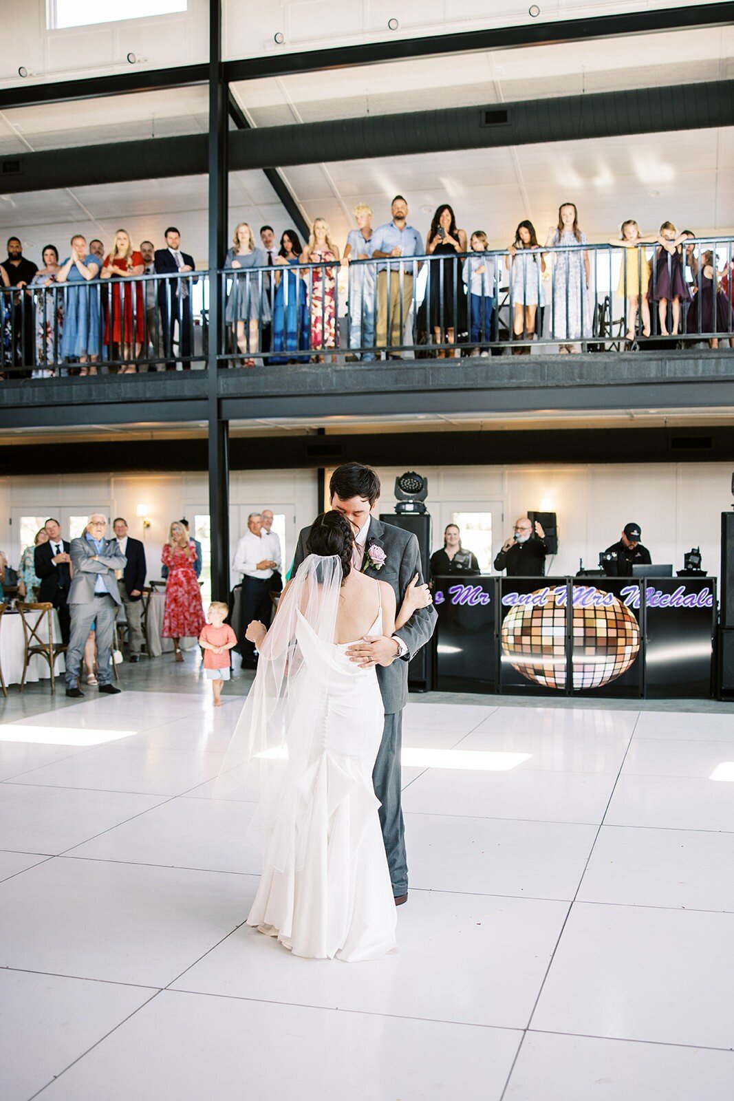 half-moon-empire-wedding-10