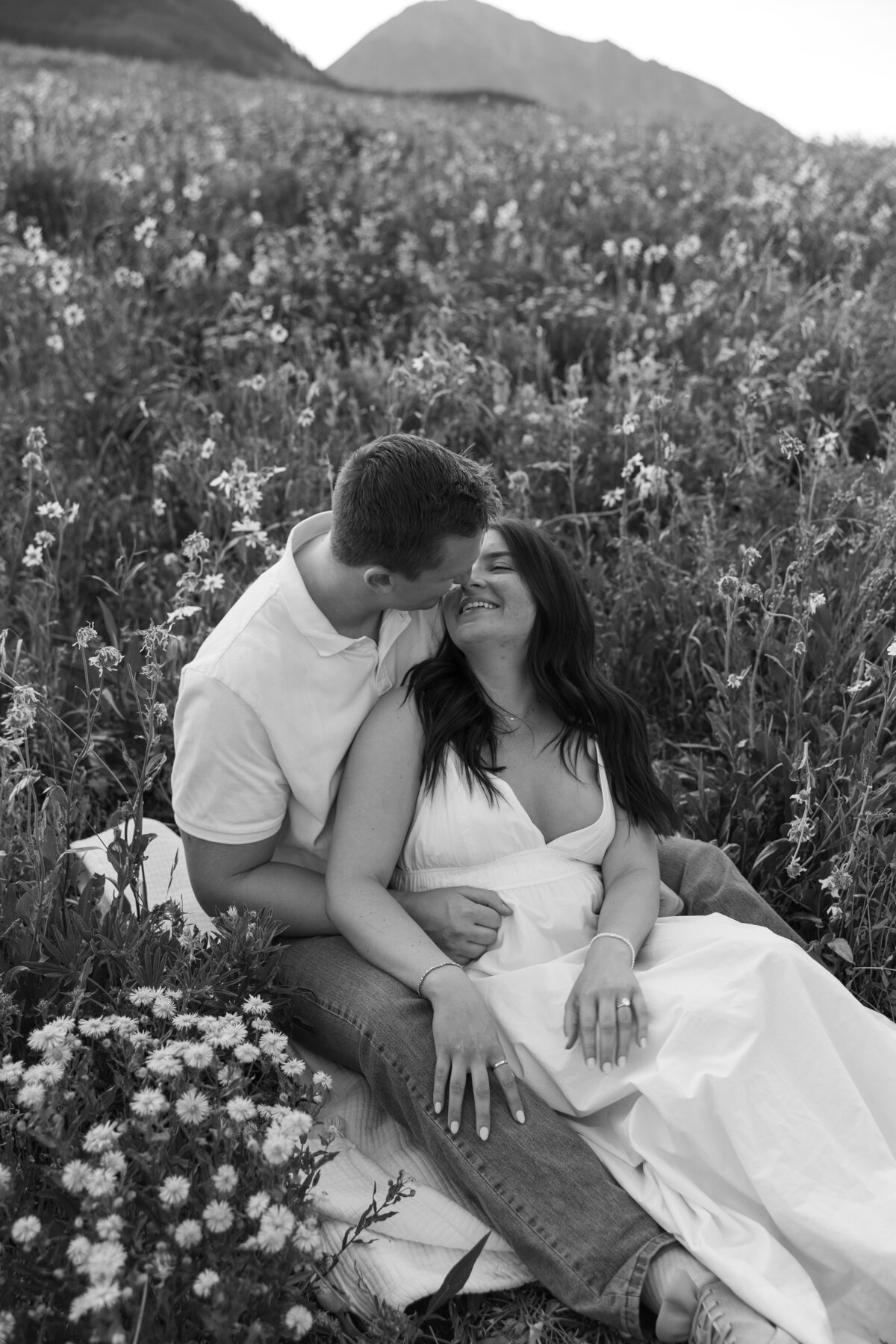 Abigail Anne Photography Colorado and Chicago Wedding and Couples Photographer — Portfolio Featured Story — Emily and Kayne's Engagement 32