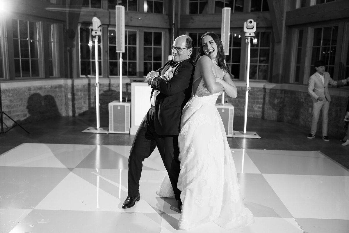 Diana-Brewer_Emily-Calvin_9Reception-259-2