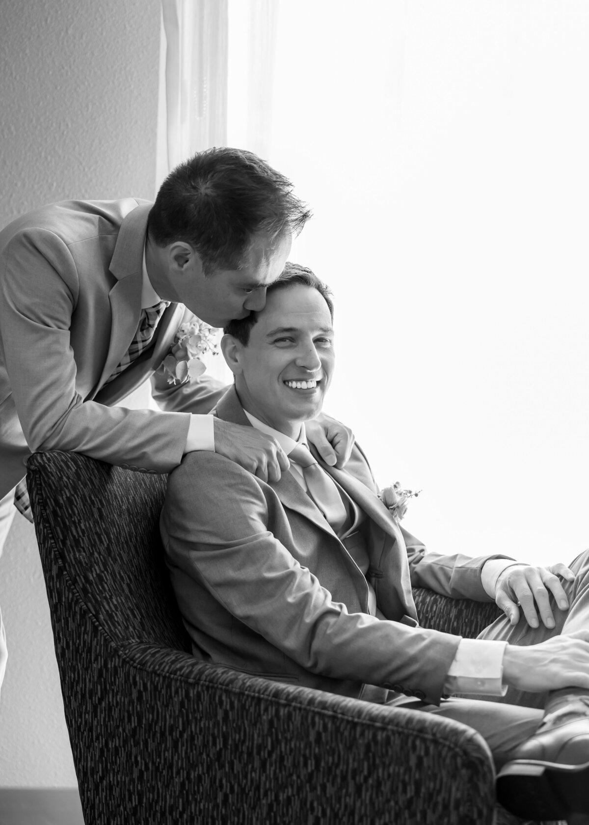 Columbia-Gorge-Wedding-Photographer.jpg