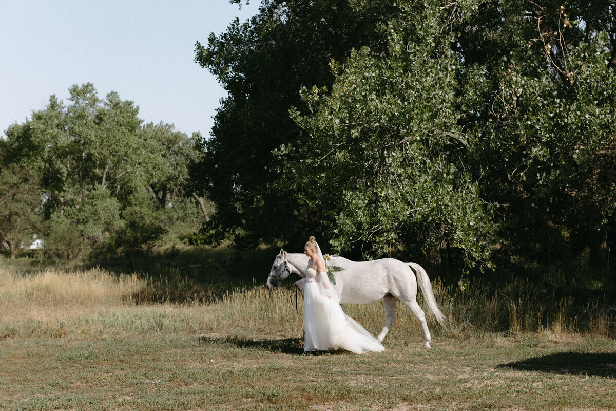 Colorado_wedding_photographer_caroline_brackney_
