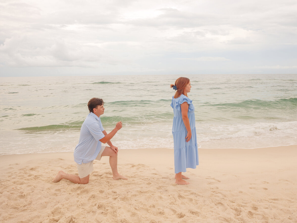 Surprise proposal with guy on knee