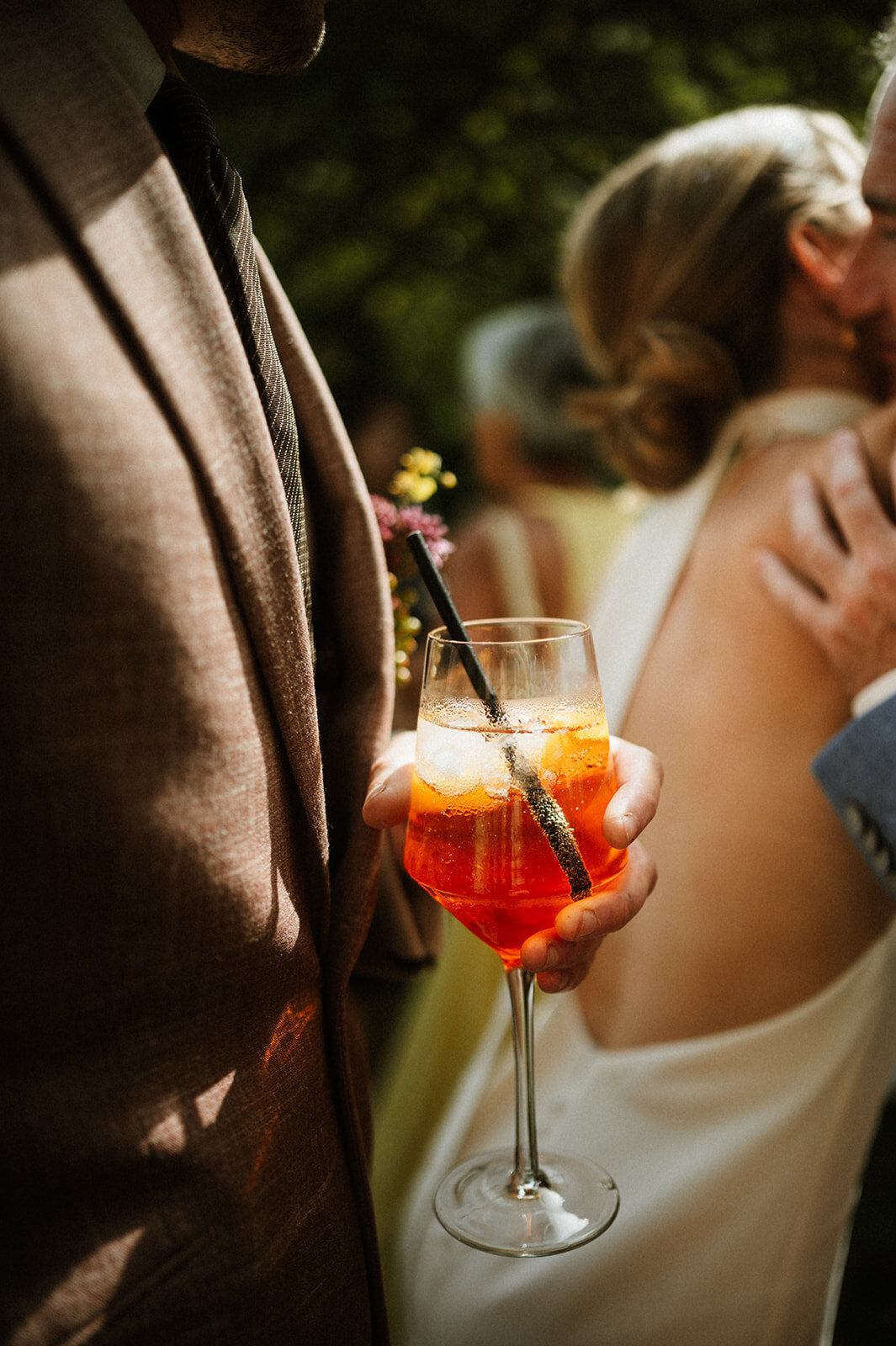 Herentals, salon weddings, moody, authentiek, alternatief trouwen,bruid, 2026, elopent, intiem, spontaan, tijdloos, trouwfotograaf, antwerpen - receptie & familiefoto_s-16