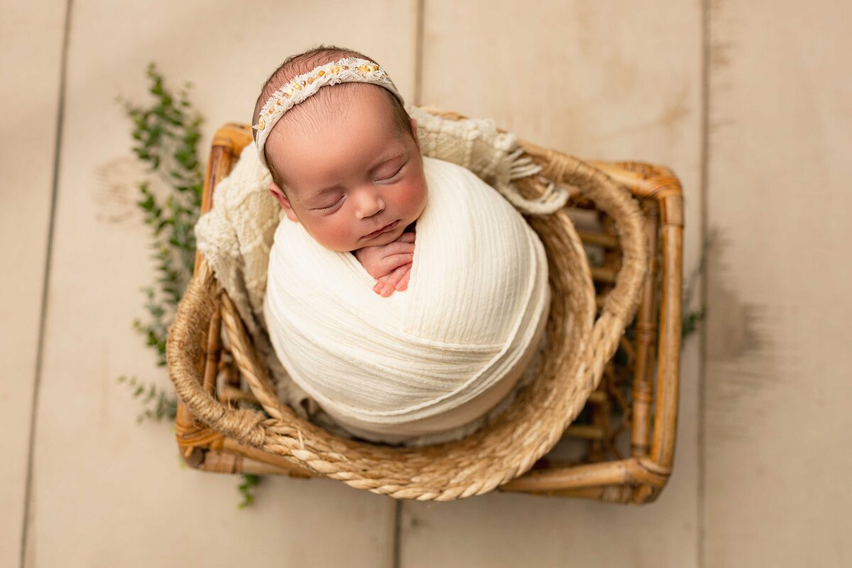 newborn_Sayre-Briele-Photography-LLC_Nichole-Galentine-1