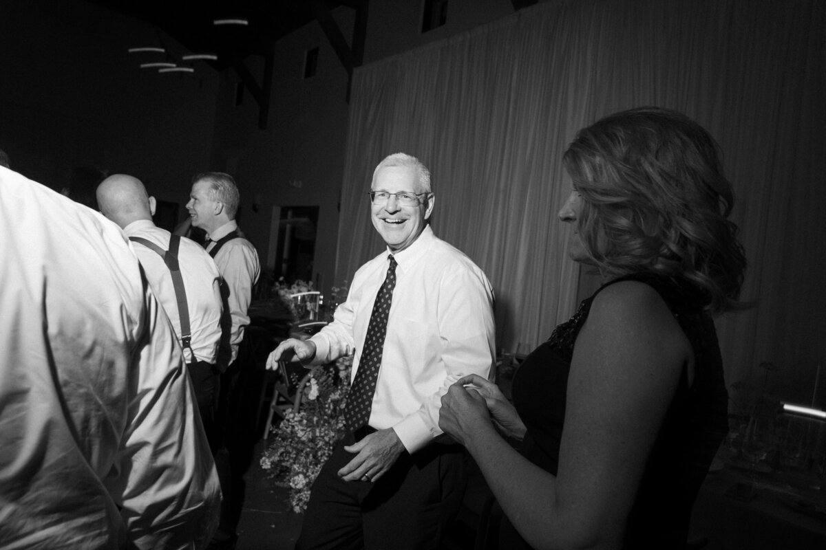 Allison&WesleySneakPeeks-108