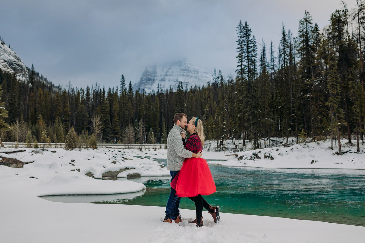 fun colorful emerald lake natural bridge engagement session