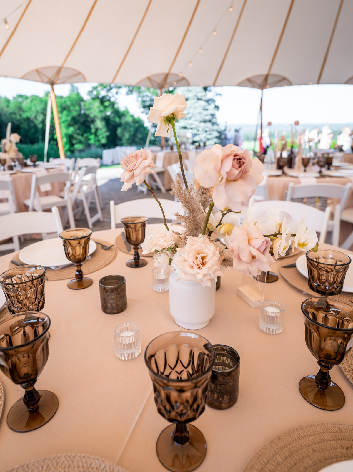 the-overlook-at-geer-tree-farm-griswold-ct-modern-boho-wedding-tableware-rentals-wedding-centerpieces-petals-plates-07