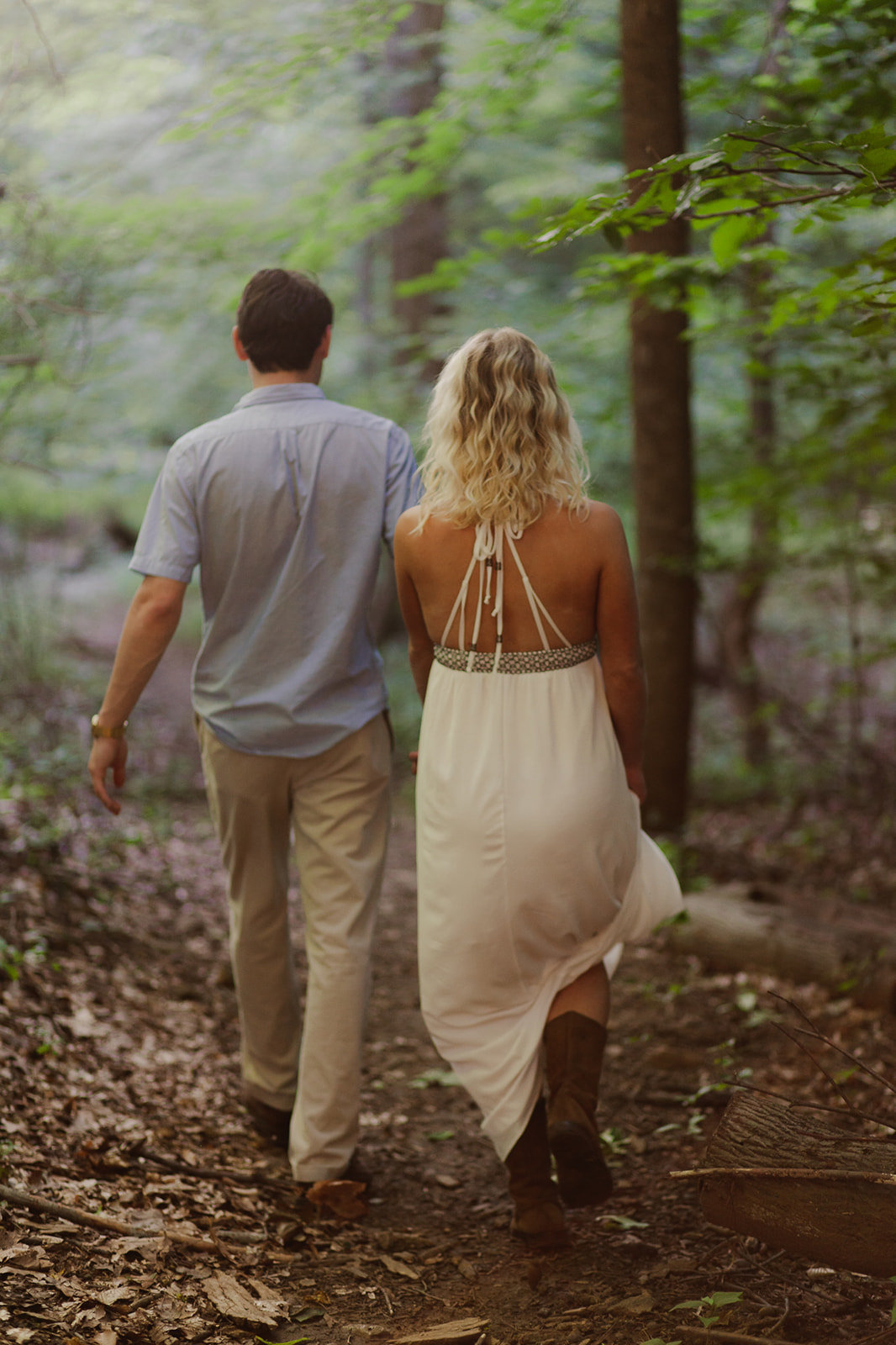 19_Maryland-Summer-Boho-White-Dress-Maternity-Couple-Woods