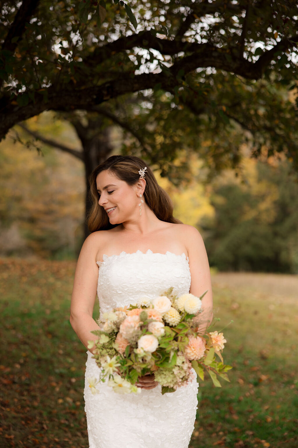Sarah-Kevin-Gold-Wing-Photography-Vermont-Wedding-Grafton-Inn-Fall-Previews-38