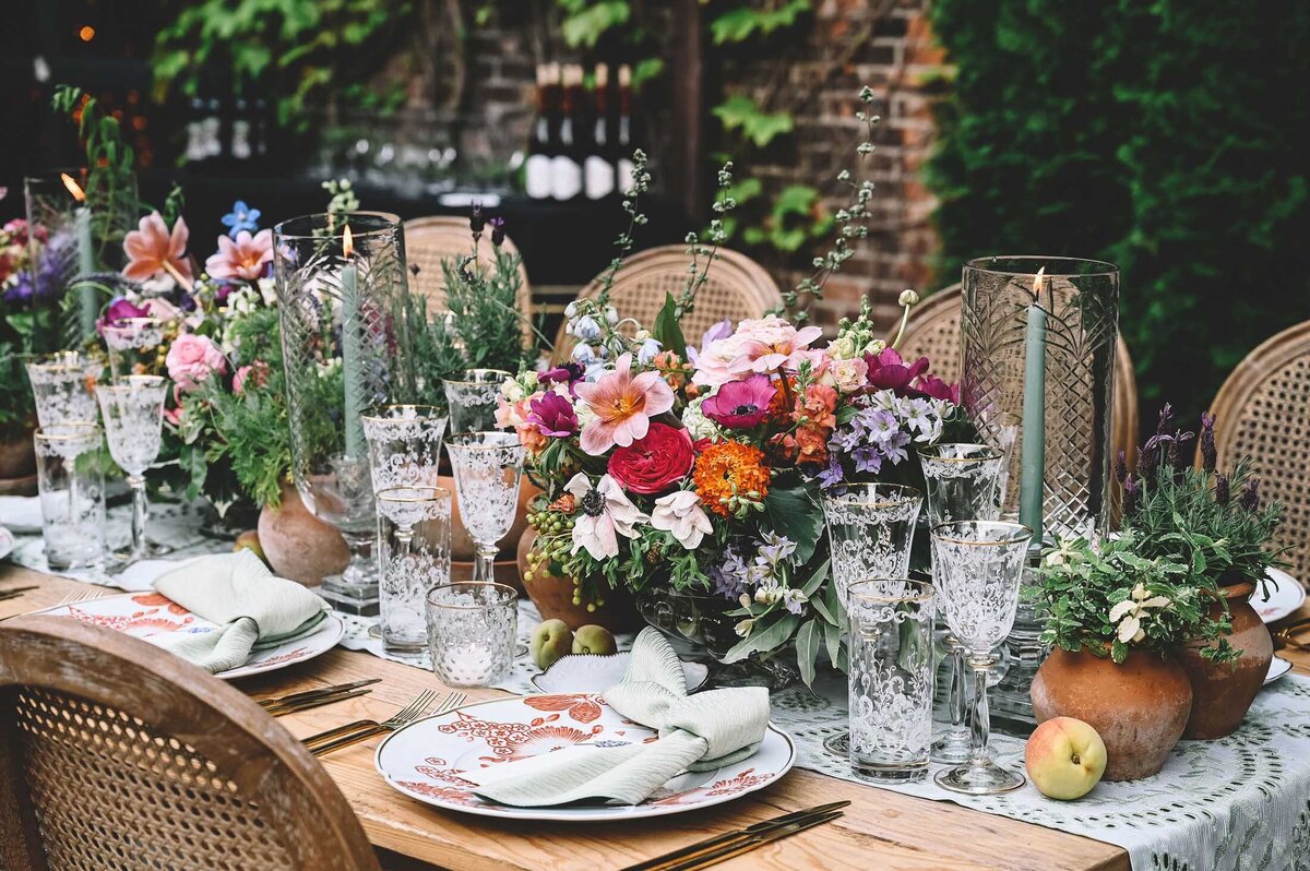 jaclyn-fisher-events-planning-colorful-summer-garden-wedding-in-nyc-118