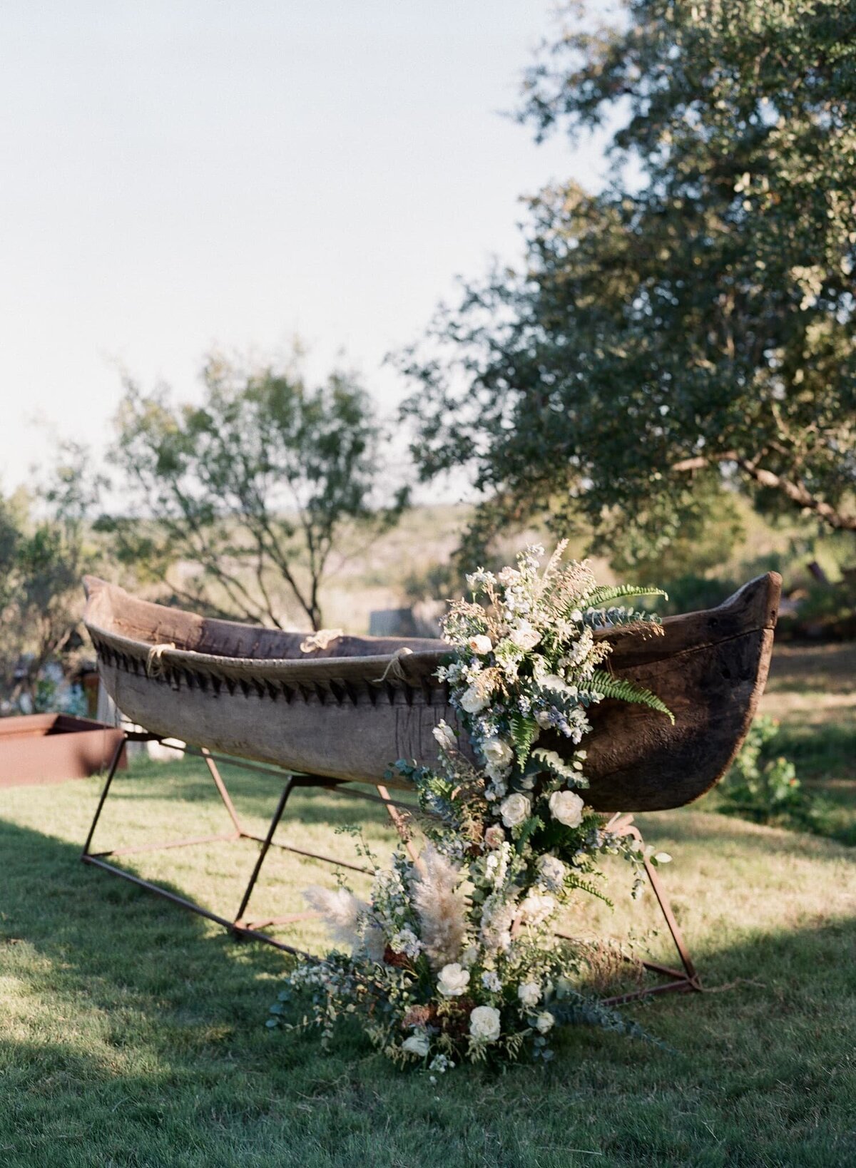 kendall-stephen-bw-theory-hill-country-wedding55