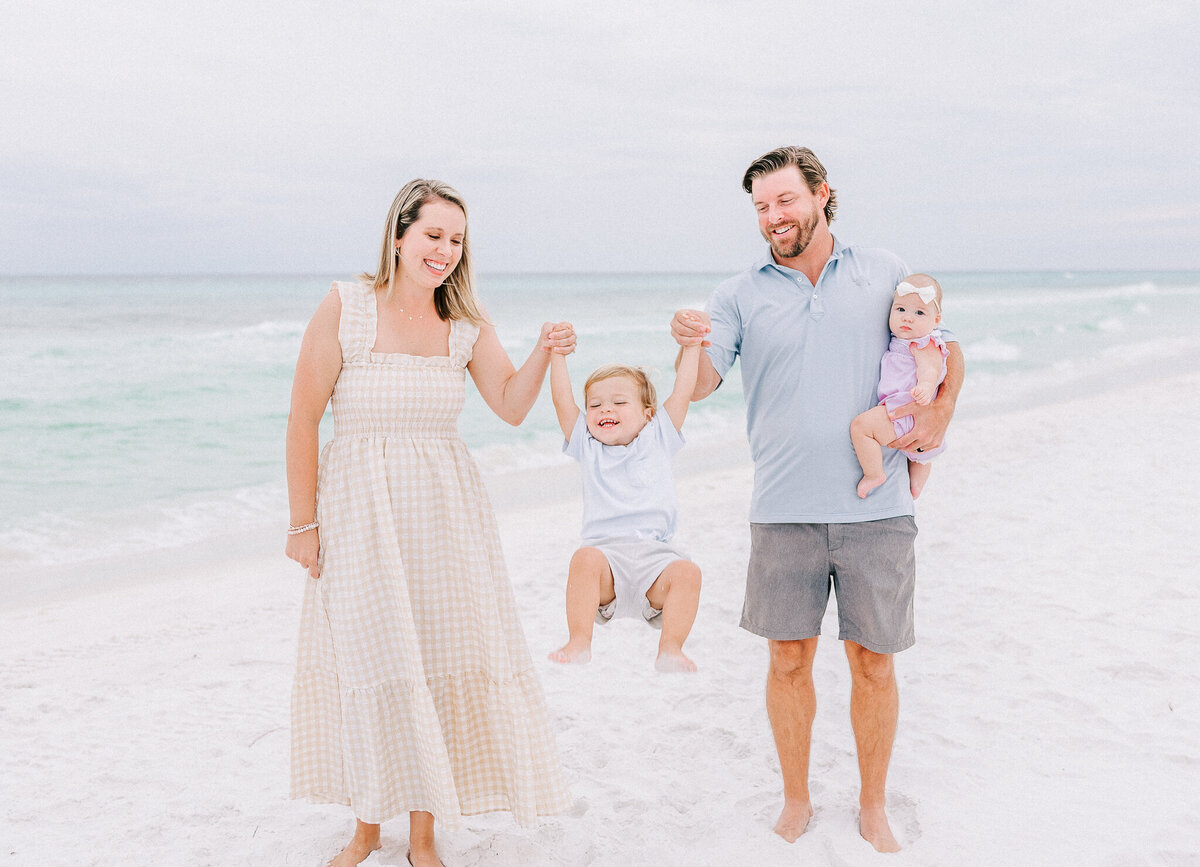 Orange-beach-al-family-photographer-Elle-Lovelace-3