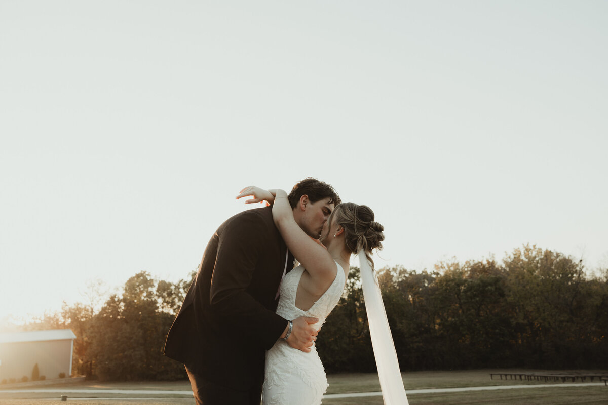 natalieandgarrettwedding_emilyarwinephotography-73