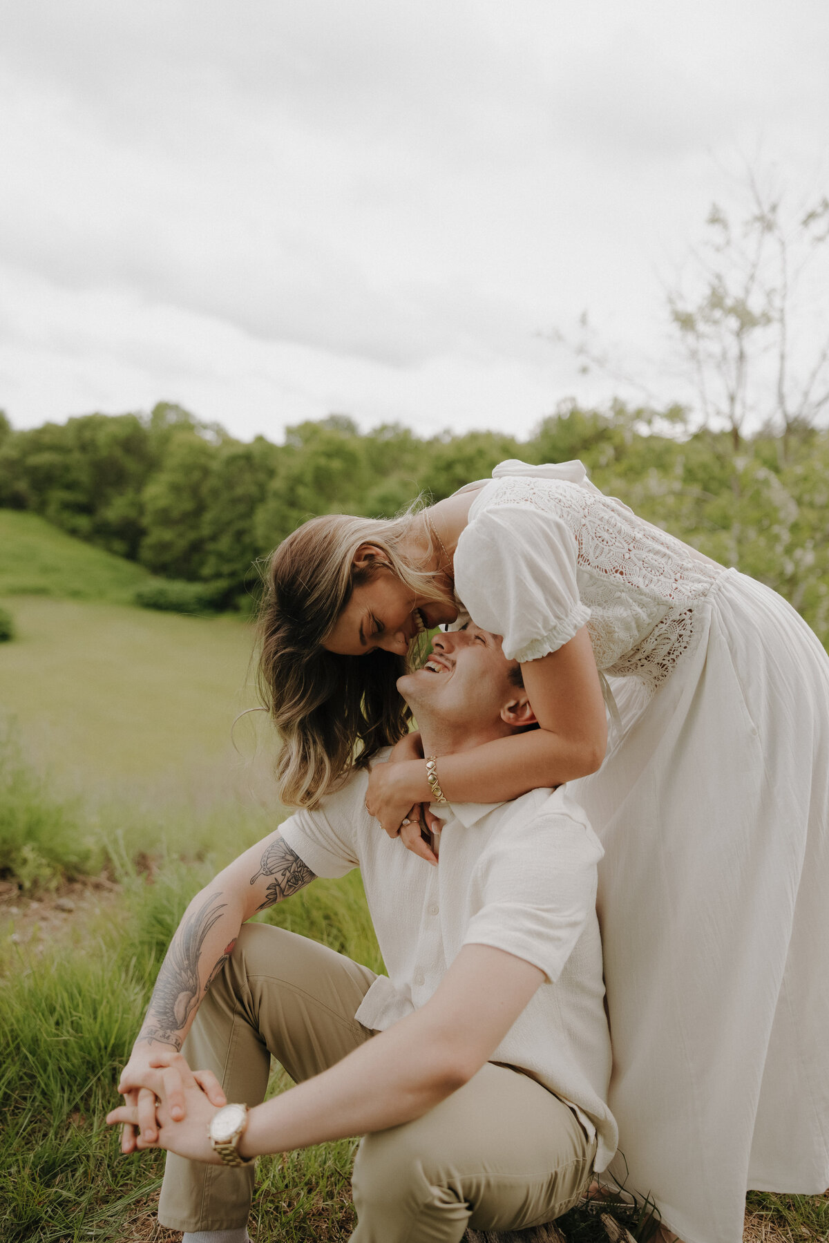 massachusetts-engagement-session-golden-hour-couples-photos-30