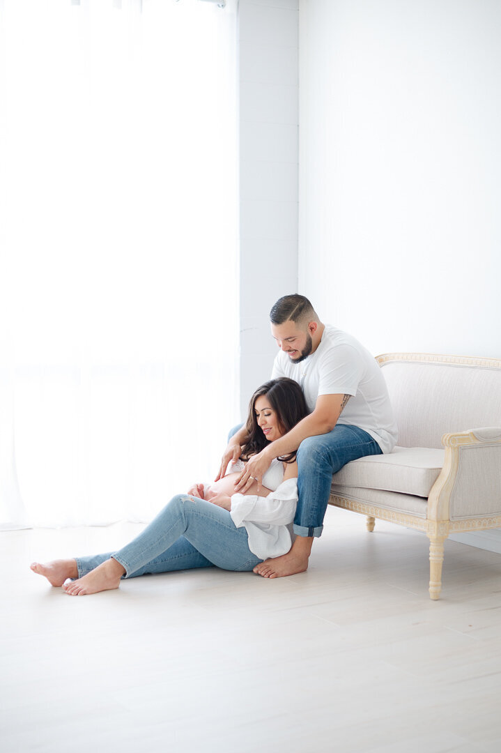 maternity photographers nwa-8906