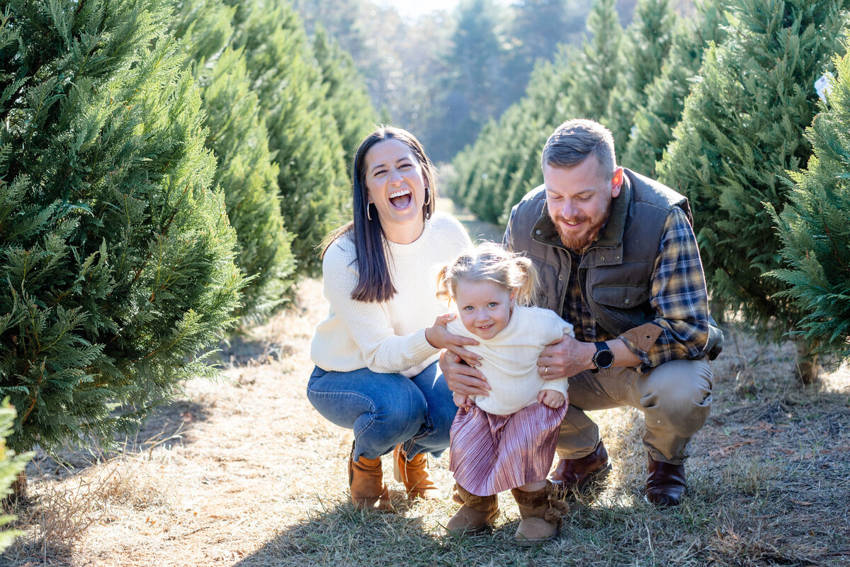 ChristmasTreeFarmMinisGreenvilleSCJennyMacyPhotography-Alexis9