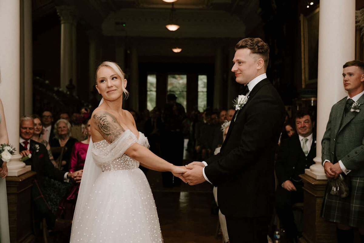 Nicola-Campbell-Timeless-Wedding-Photographer-Scotland-Errol-Park-Siobhan&Cameron-32