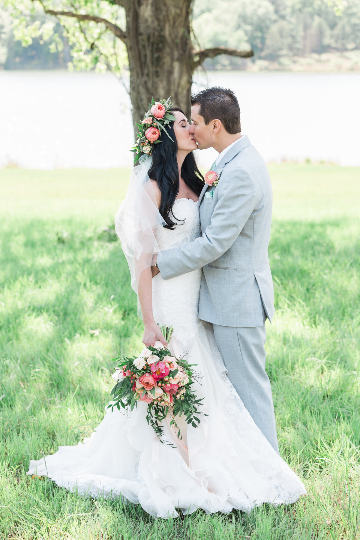 50Jennifer & JR Wedding_Lindsay Ott Photography
