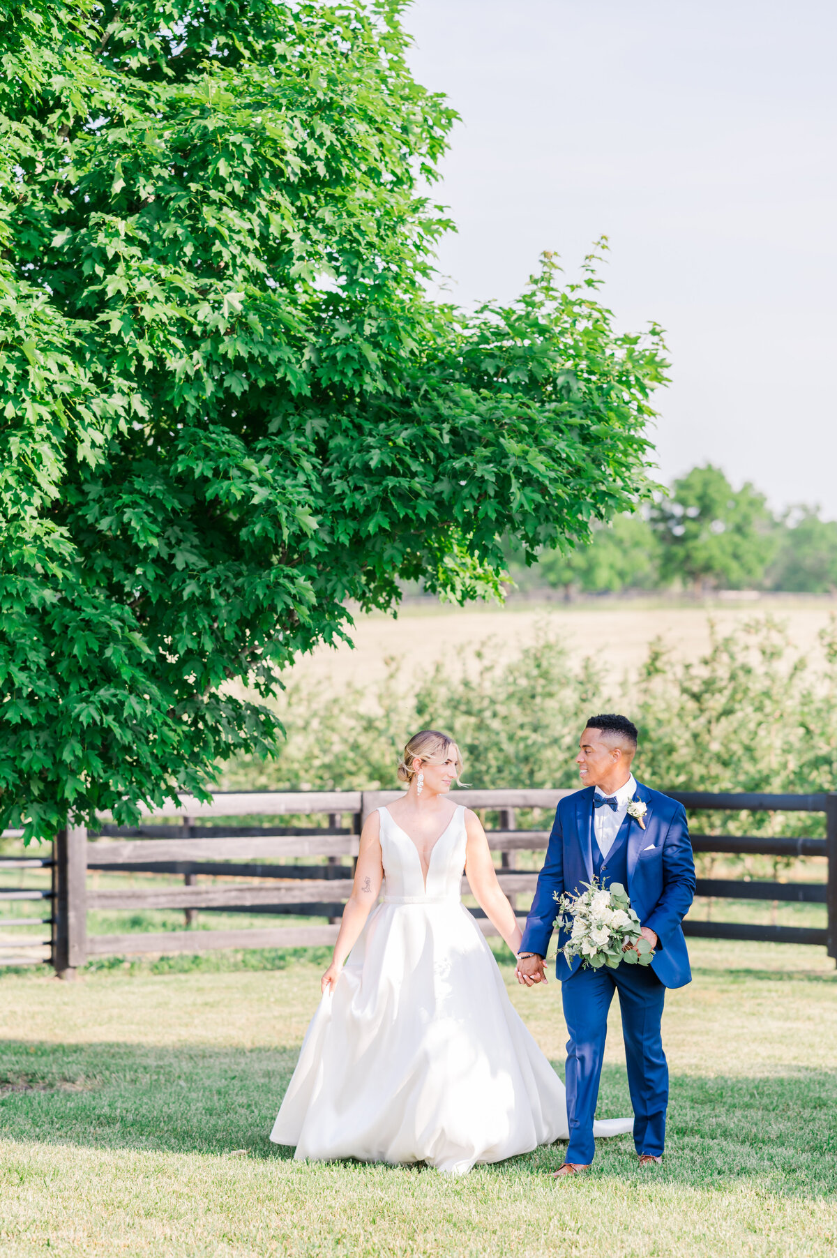 Georgetown Kentucky Wedding-Evans Event Barn-Wedding Venue-Summer Bride _ 0043