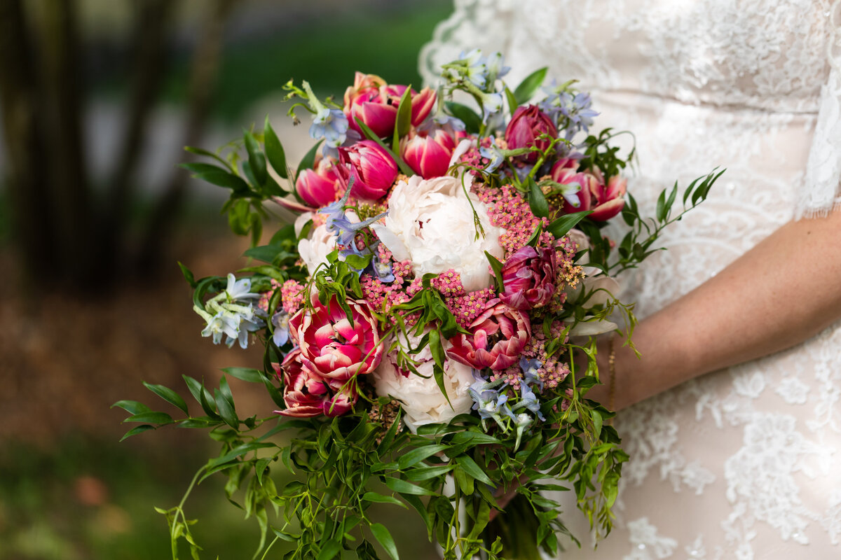 uw-center-for-urban-horticulture-outdoor-wedding-venue-seattle-wedding-photographer-031