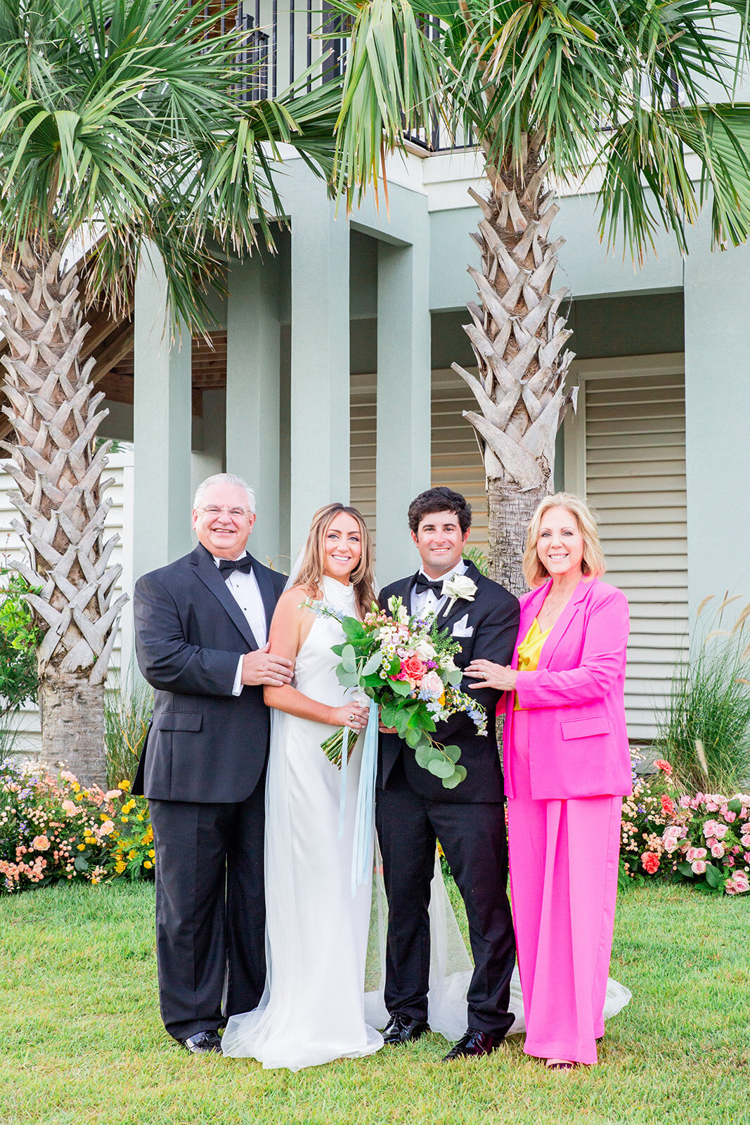 Destination-Wedding-Beach-Kiser-Images35