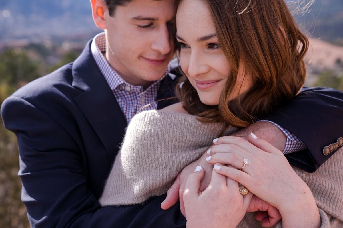 Mountain-surprise-proposal-Colorado-Springs