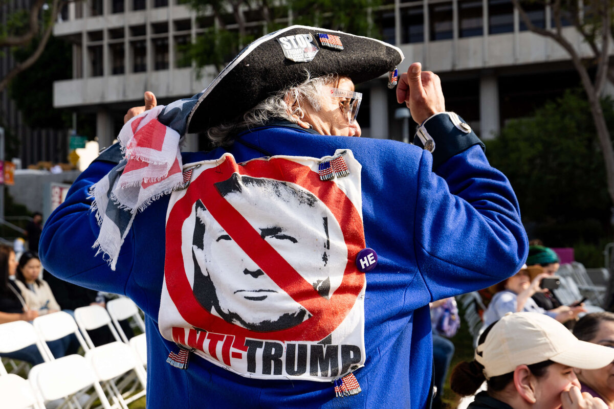 fighting-oligarchy-photographer