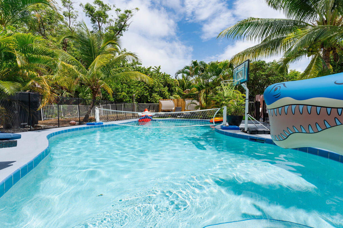 Pool (2)