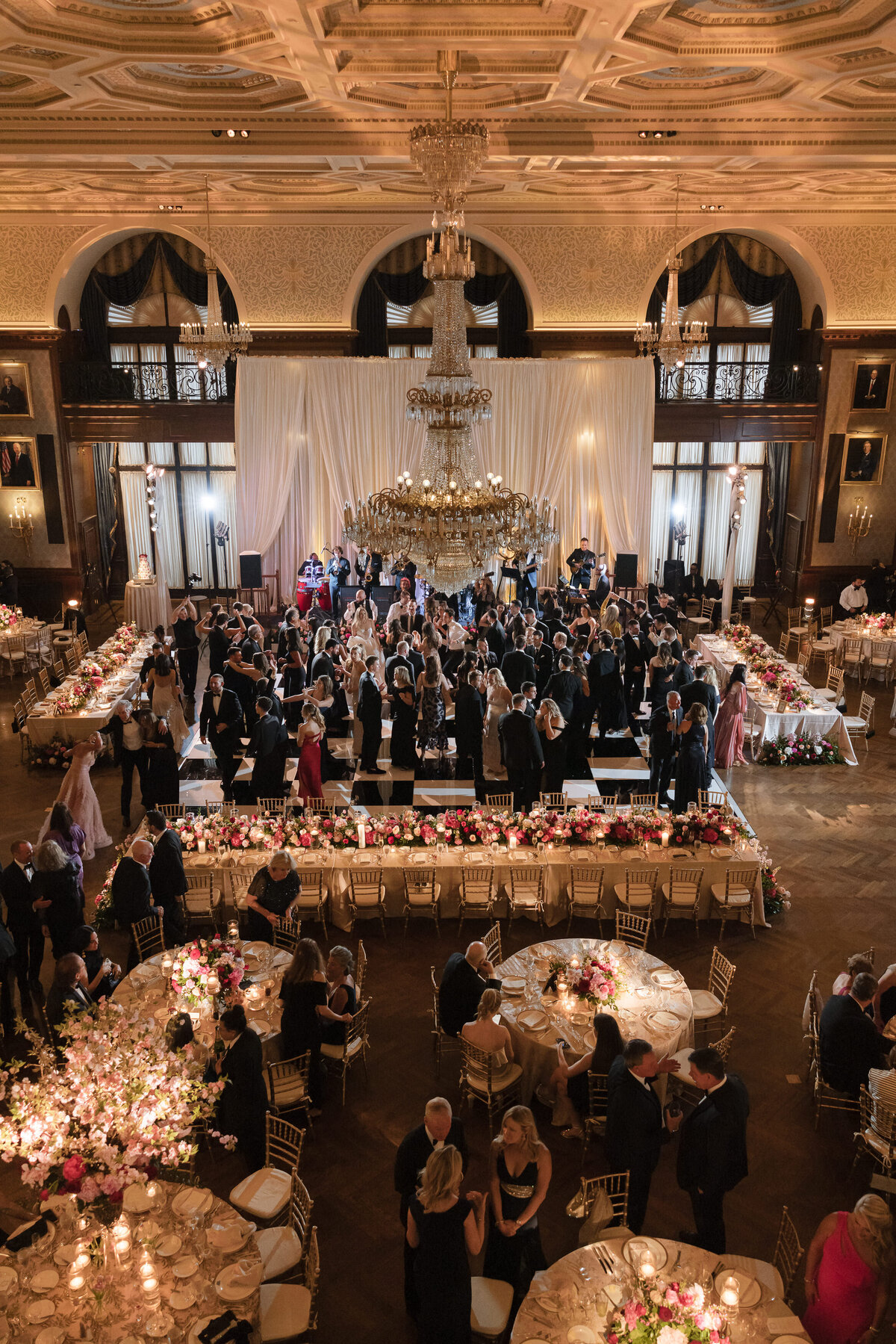 philadelphia-union-league-luxury-wedding-68