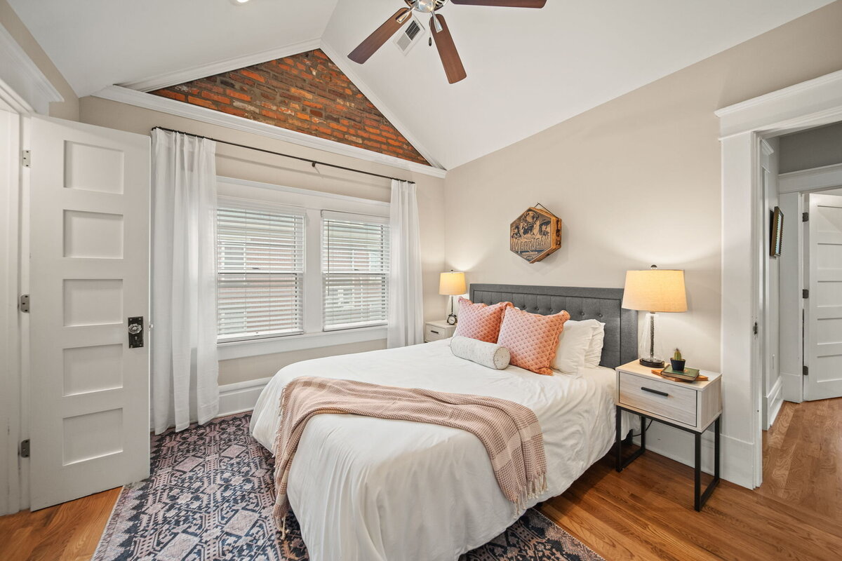 68-web-or-mls-A7406335