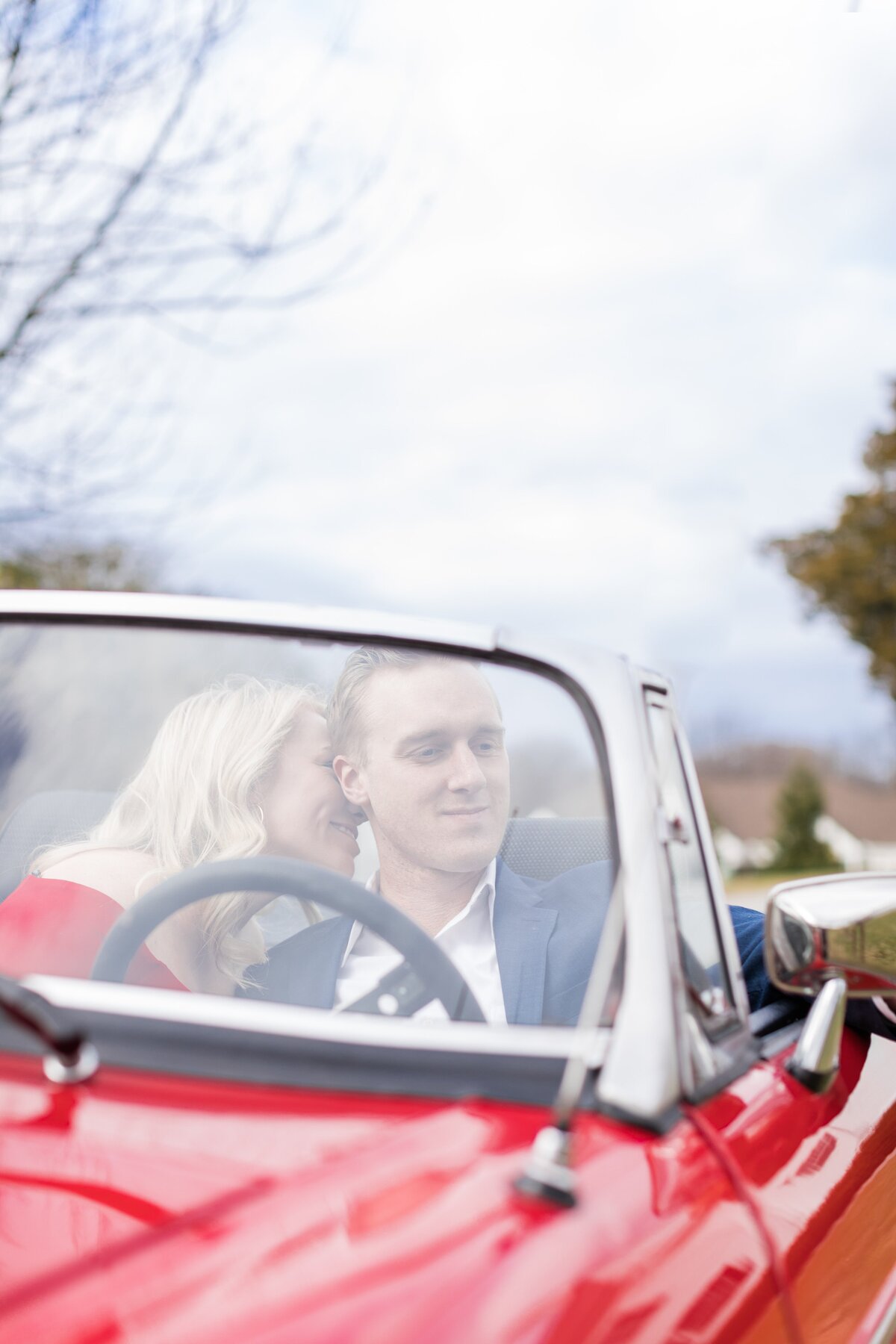Vintage-Car-Engagement-Photos-DC-Maryland-Silver-Orchard-Creative_0017