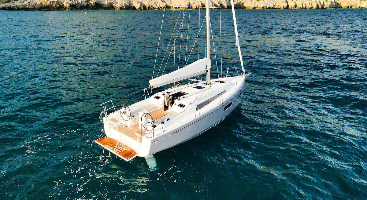 Beneteau-oceanis-34.1-1