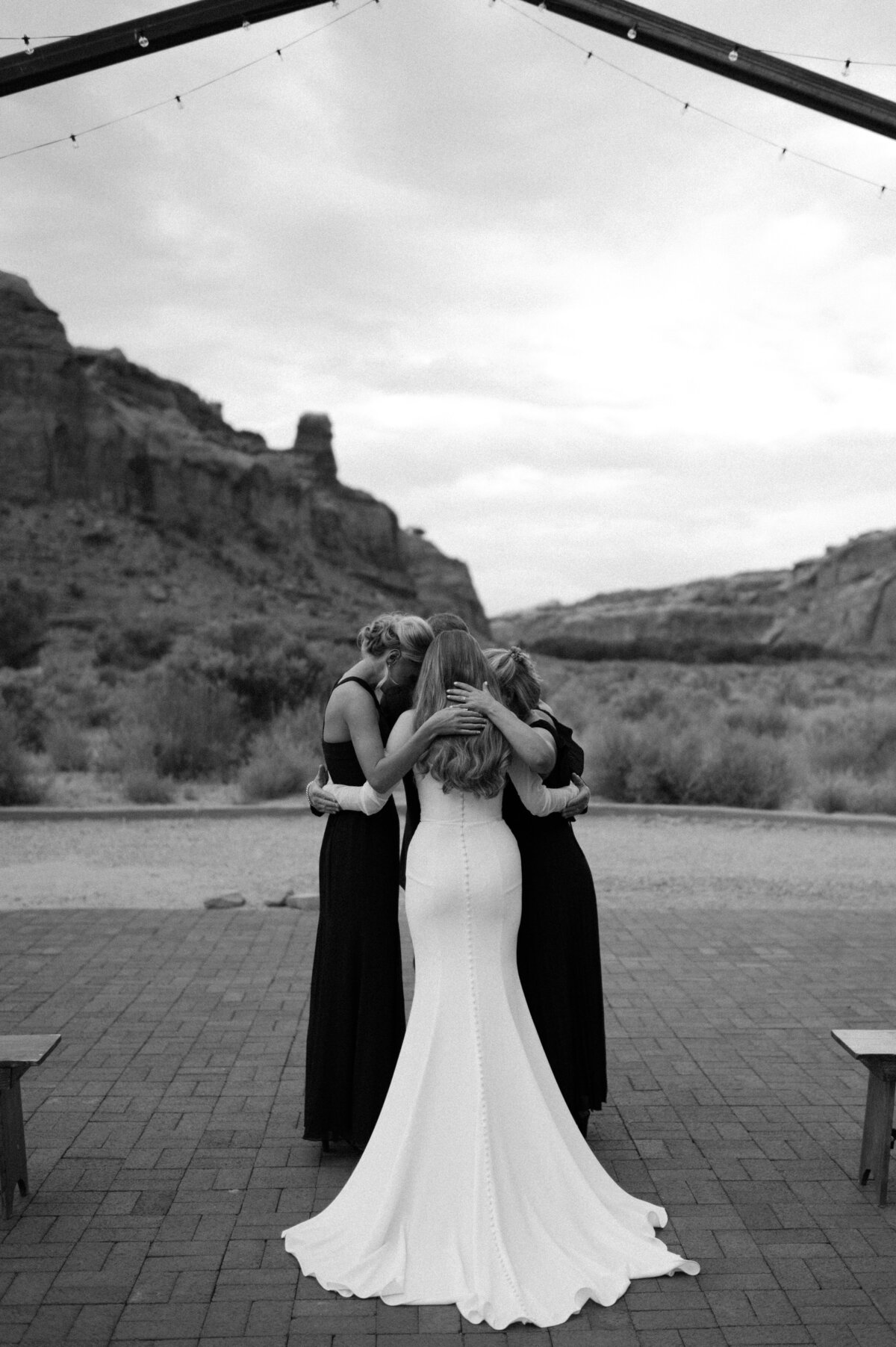 red-earth-moab-utah-wedding0565-Copy1 (1)