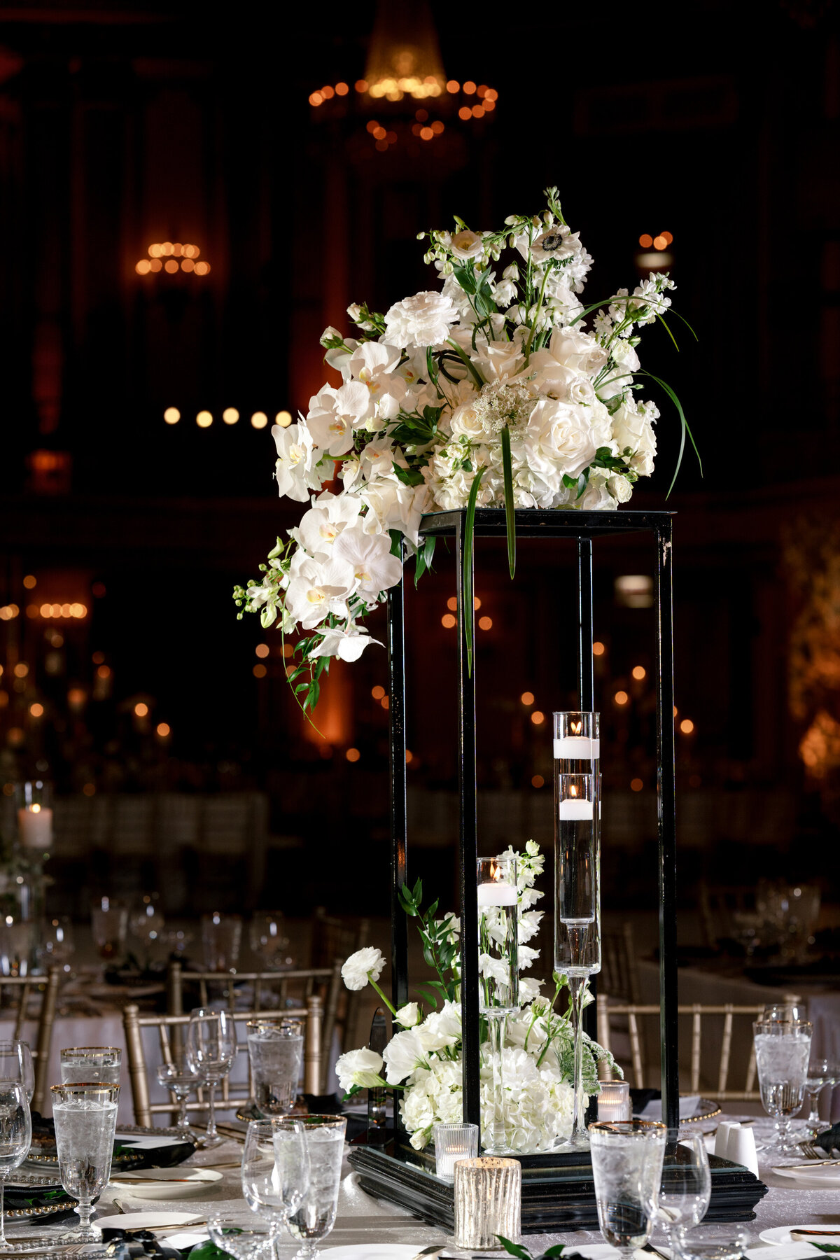 Berlez-Aspen-Avenue-Chicago-Wedding-Photographer-Palmer-House-Celebrate-Planning-Yanni-Design-Dimitra-Shannon-O'Brien-Magazine-Editorial-203