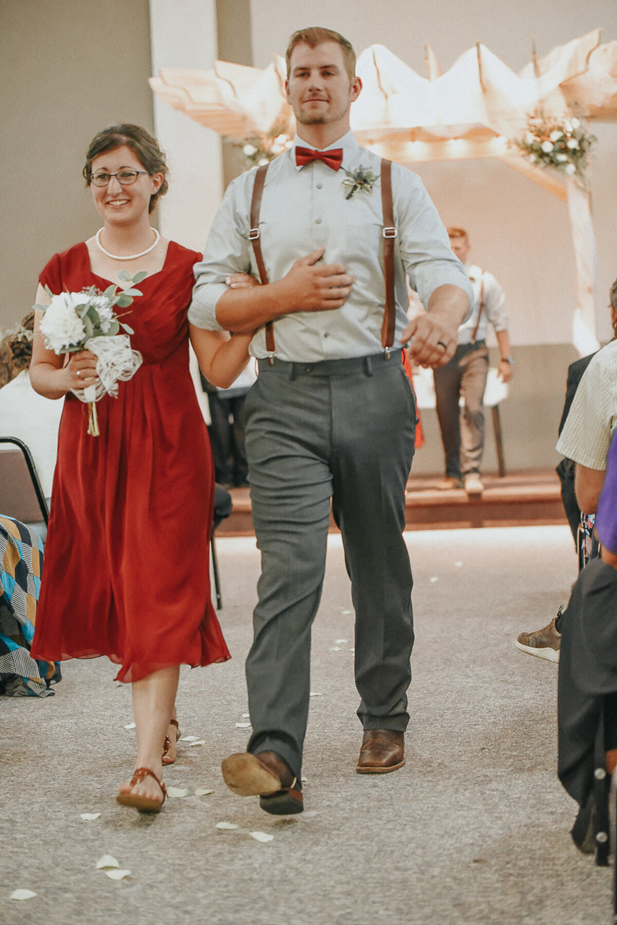 wedding ceremony | Iowa wedding photographer | Iowa Photographer | Playlife | Cedar Rapids | Iowa City | Kalona | Alaynna Ann Schwartz-124