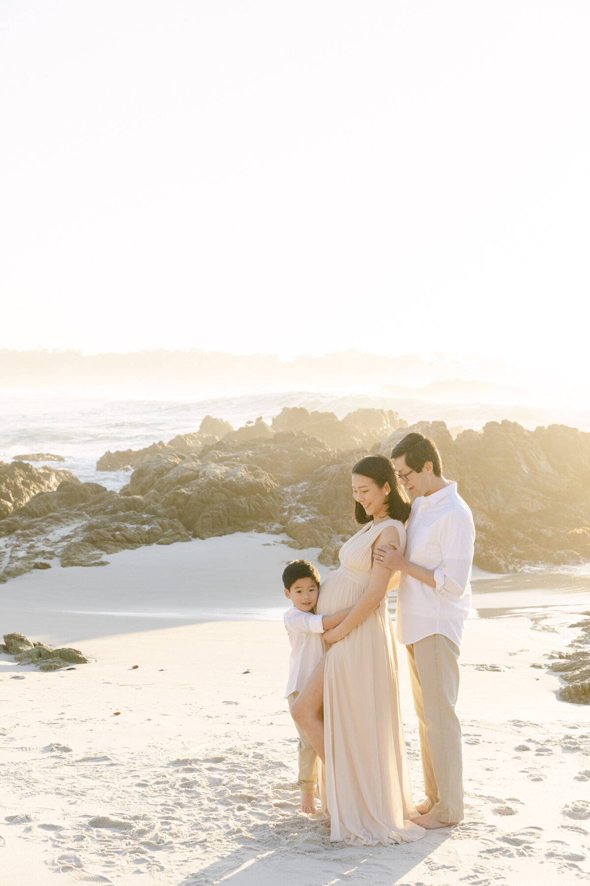 PERRUCCIPHOTO_PEBBLE_BEACH_FAMILY_MATERNITY_SESSION_19