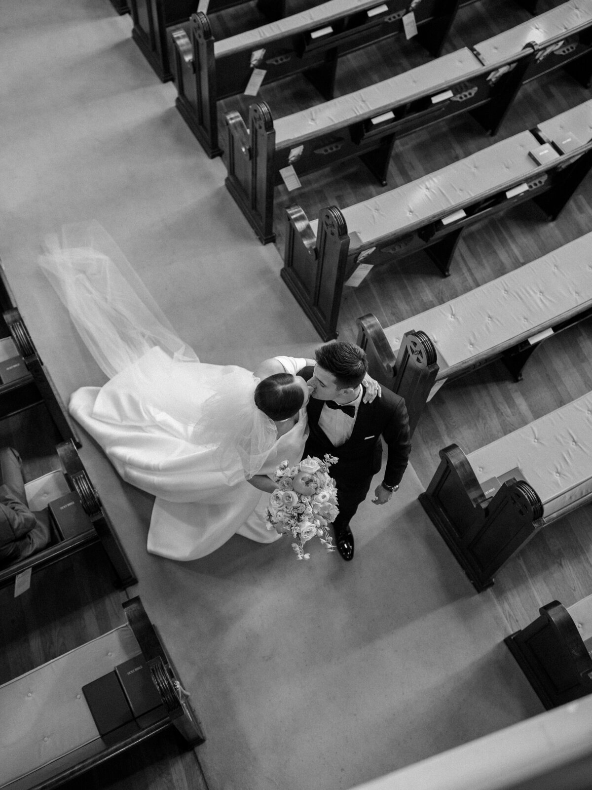 Hannah Lamb Events full service wedding planning and design company Louisiana based destination wedding and event planner12