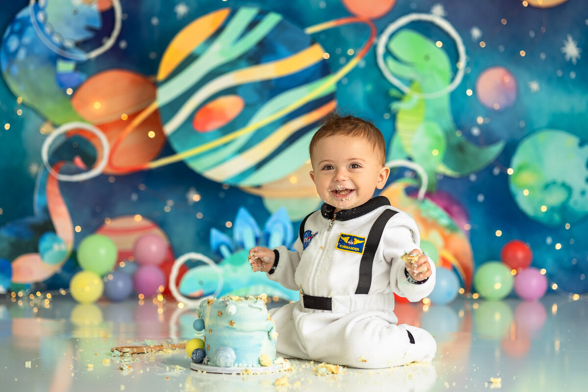 What to Expect during Baby's Cake Smash Session in Houston TX Studio