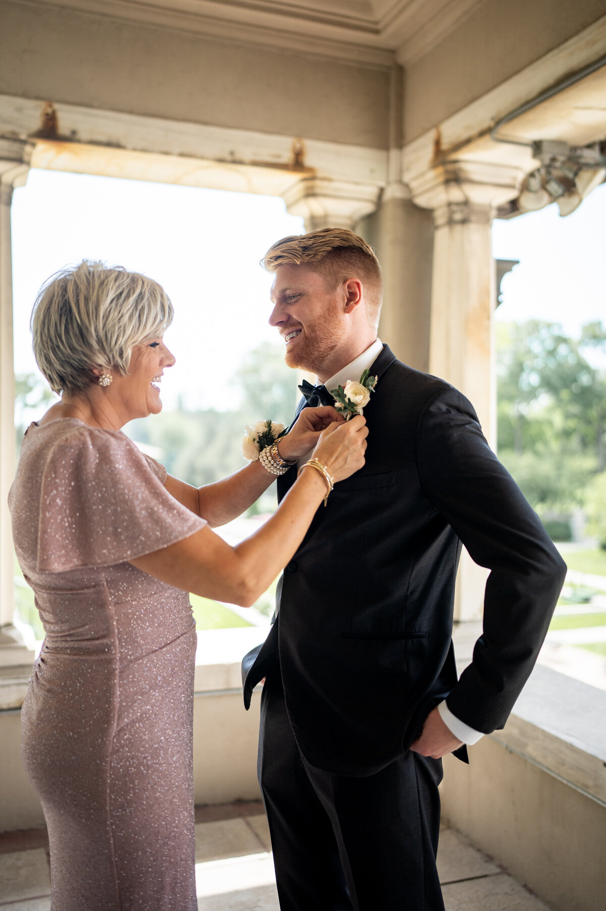 8-Editors-Favorites-Armor-house-lake-forest-wedding-35 mm