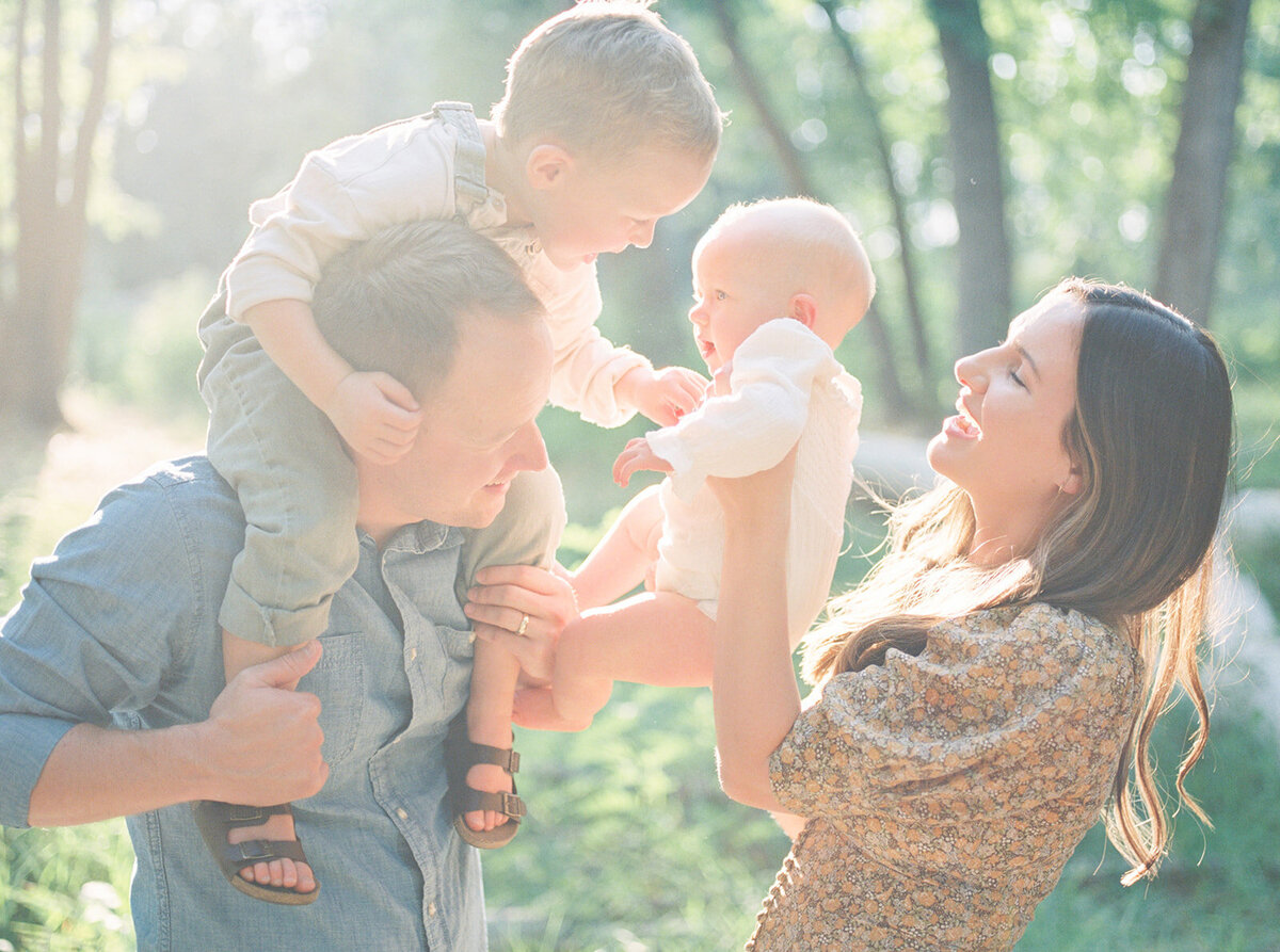 studio-dukesa-hannah-mann-fine-art-motherhood-film-photography-showit-design-partner-16