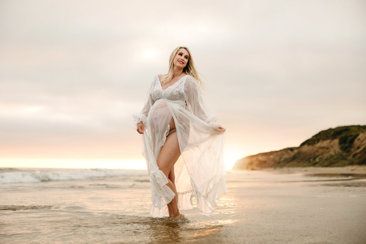 huntington beach maternity photographer