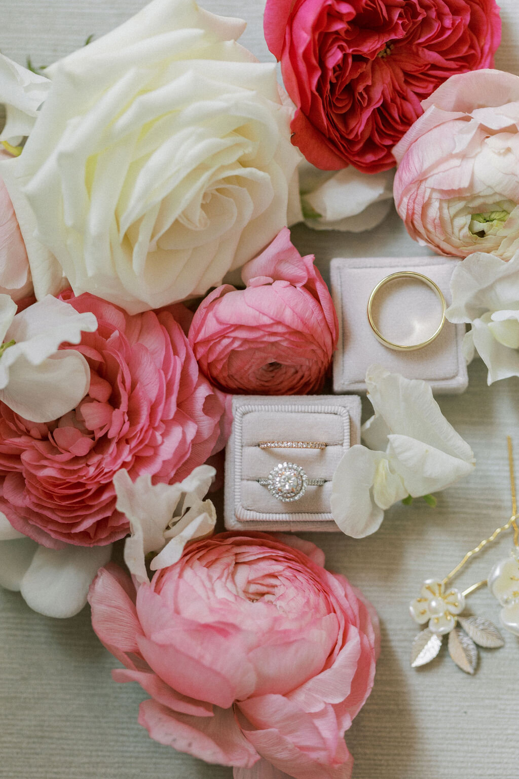 Frances-Floral-Design-Wedding-Flowers-Ohio-Midwest-CrimsonLane7