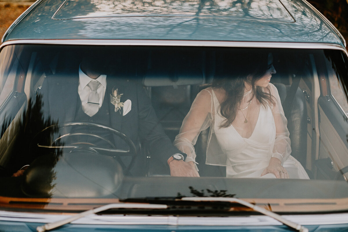 the-godards-Caulfield-Cove-Vancouver-wedding-photographer-19